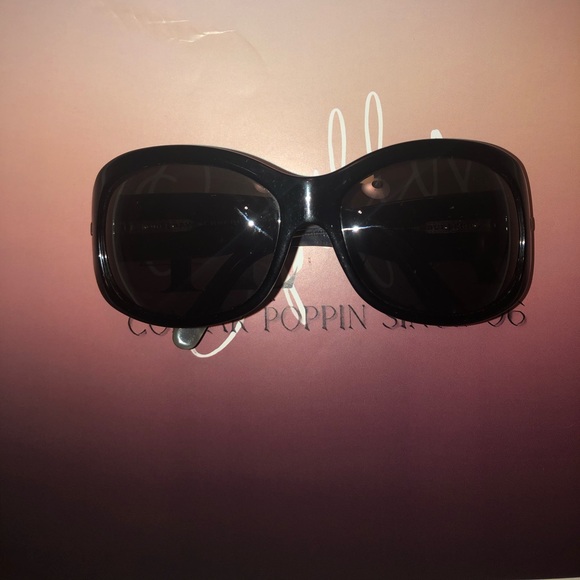 Burberry Sunglasses in Black - Picture 8 of 12